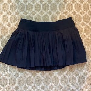 Black ruffle Lulu lemon skirt with built in shorts